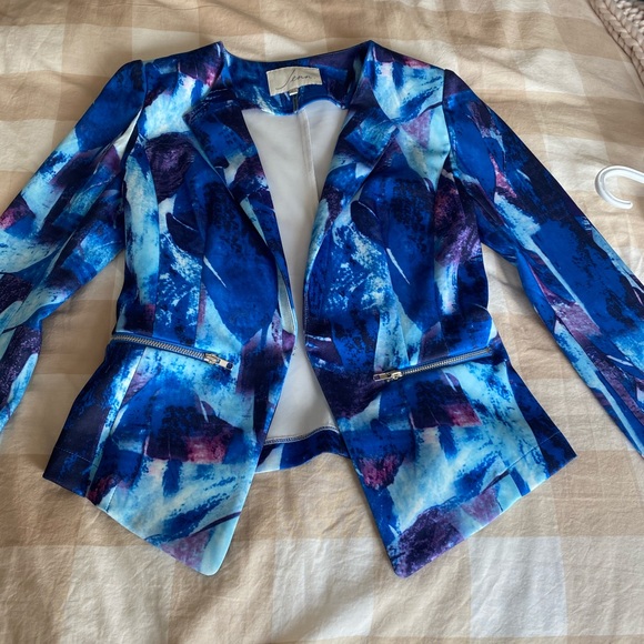 Jenn blazer - Picture 2 of 4